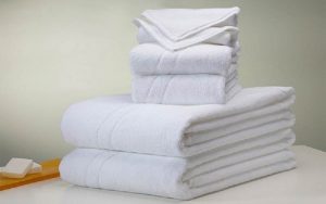 Lợi ích khăn khách sạn màu trắng 