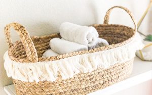 Trưng bày khăn Spa bằng giỏ đựng khăn